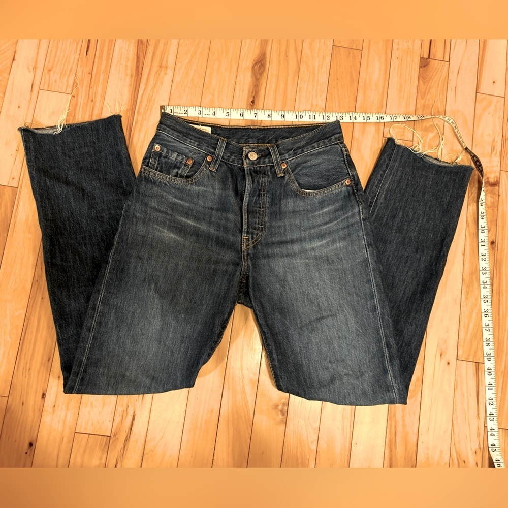Women’s Levi’s 501 High Rise Straight Blue Jeans Size 24x32